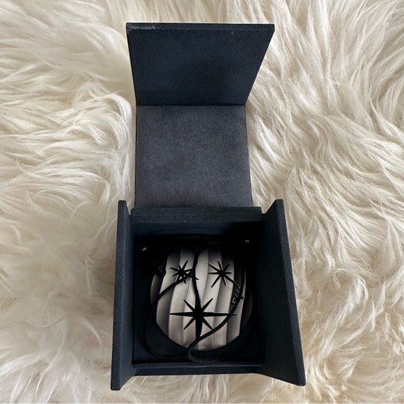 David Yurman Black Silver Ornament - Picture 4 of 4